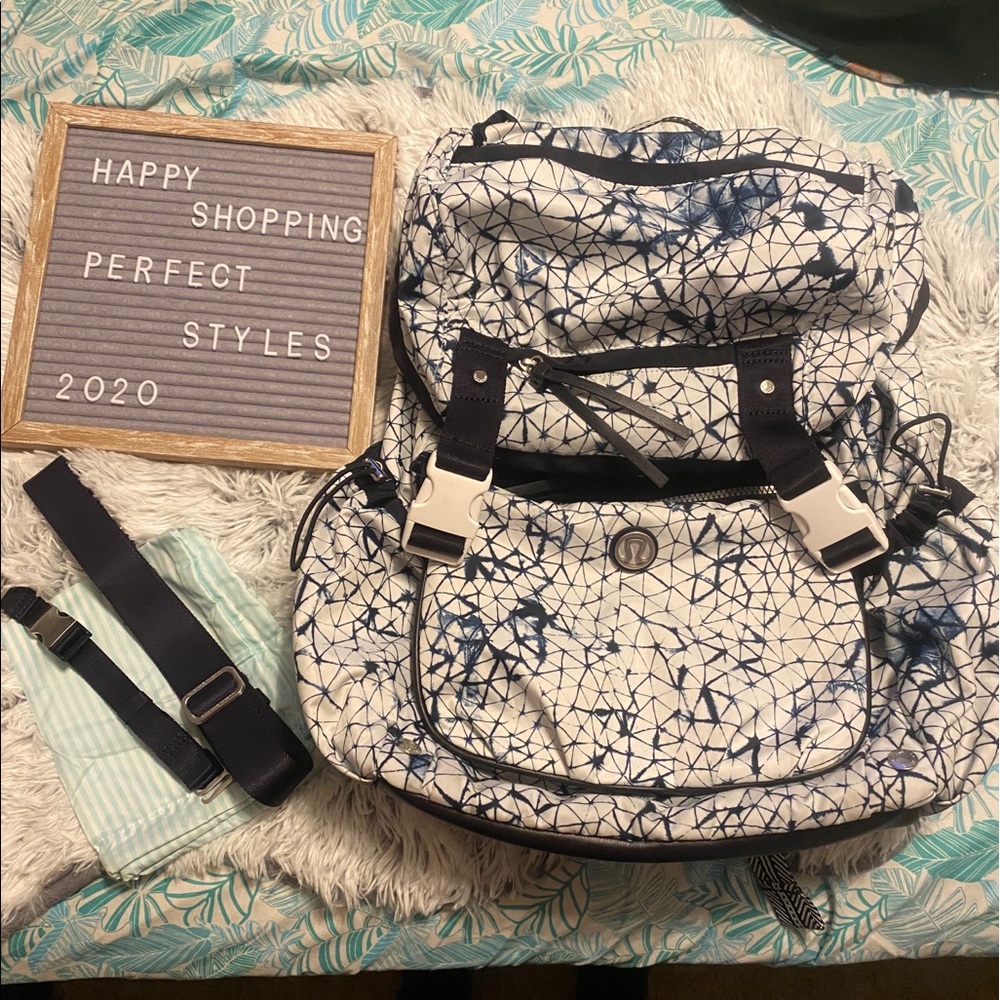 Lululemon traveling yogini rucksack backpack